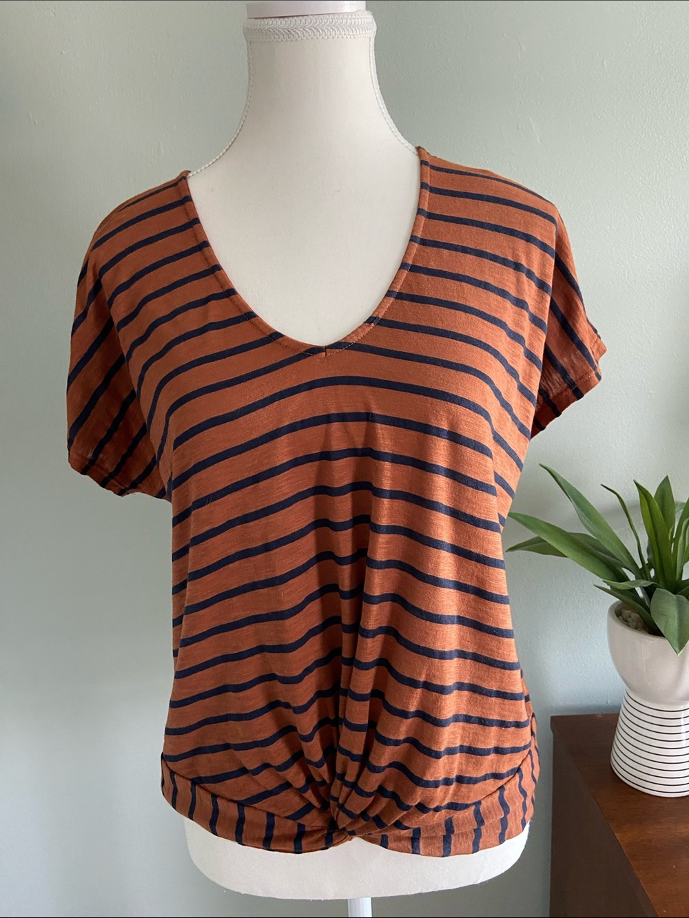Stateside by Anthropologie Striped V-Neck Knot Hem Top - Rust & Navy Like New